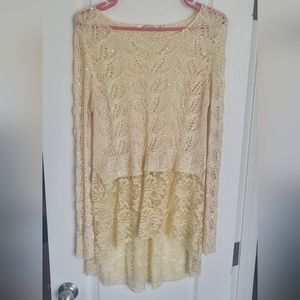 Women's Simply Couture brand. Sz. Med. Layered sequin and lace top.  cute.
